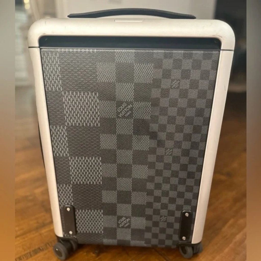 Horizon 55 Louis Vuitton Roller Luggage Rare Rare Rare